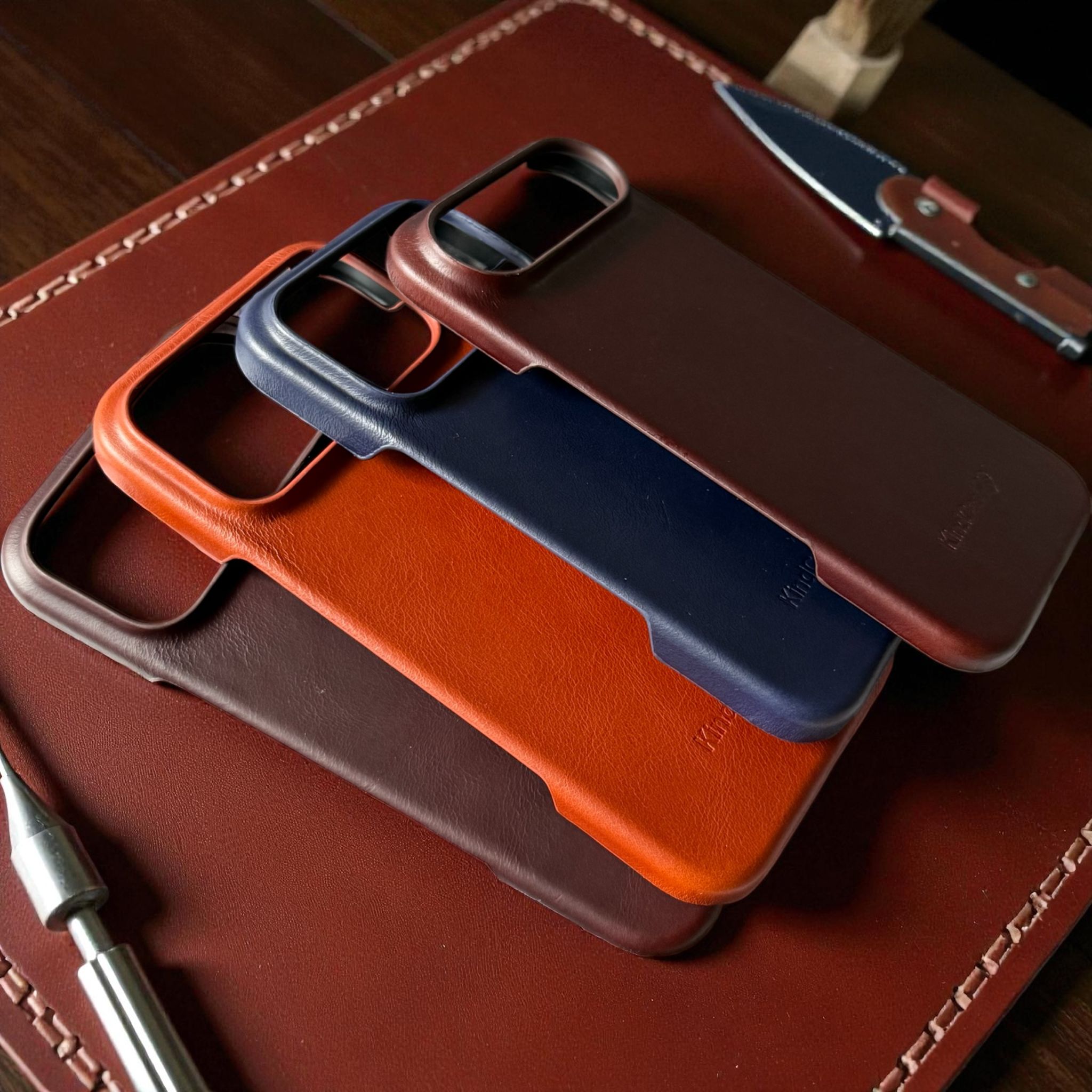 KindCase iPhone 17 PRO (Navy Blue) Natural Leather Case