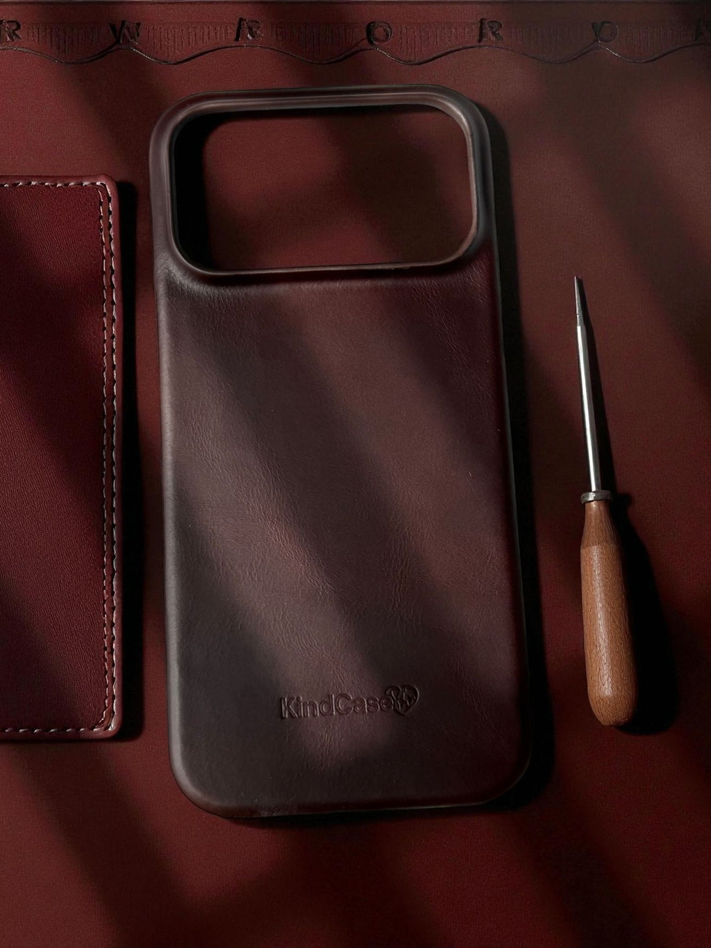 KindCase iPhone 17 PRO (Navy Blue) Natural Leather Case